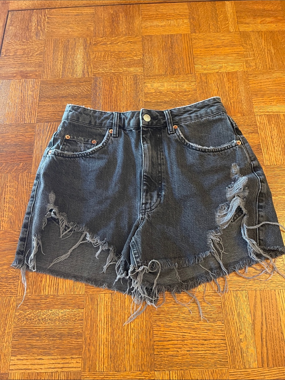 Topshop Black Distressed Frayed Denim Shorts size 6